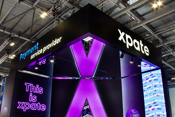 EXPO002-039