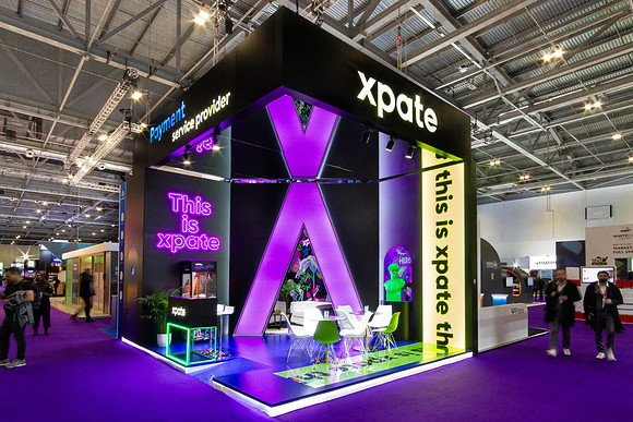 EXPO002-002
