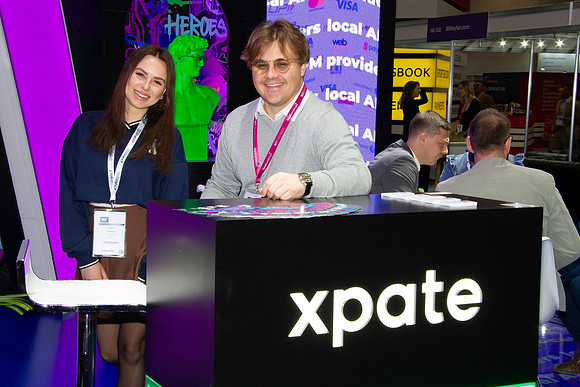 EXPO002-038
